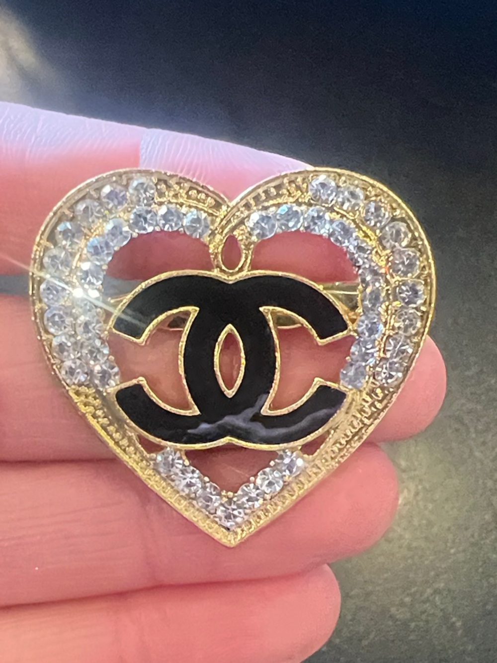 CHANEL Gold Heart Brooch with Black Enamel CC and Clear Crystals - Picture 7 of 7